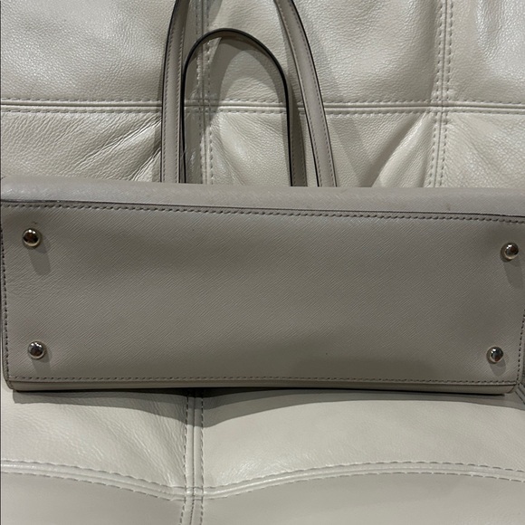 Kate Spade New York Cedar Street Jensen Saffiano LeatherTote Bag EUC